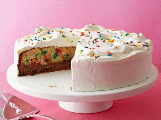 Ястия за фотография - Детска торта със слой бисквитки
