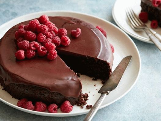 Фото безглутенова шоколадова бадемова торта