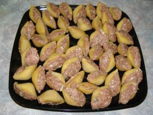 Пълнени тестени изделия