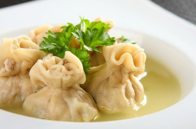 Хинкали с мляно свинско месо