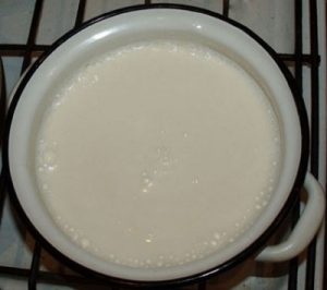 Кисело мляко в производител на кисело мляко