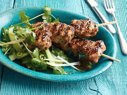 Снимка на свинско кебап с кимион и чили