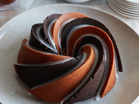 Фото кекс с шоколадови ванилови спирали