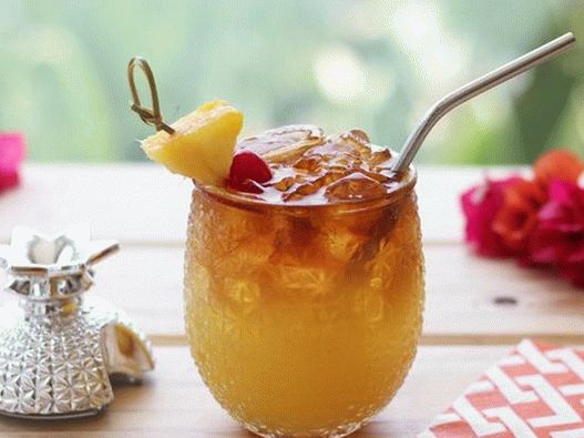 Фото класически коктейл