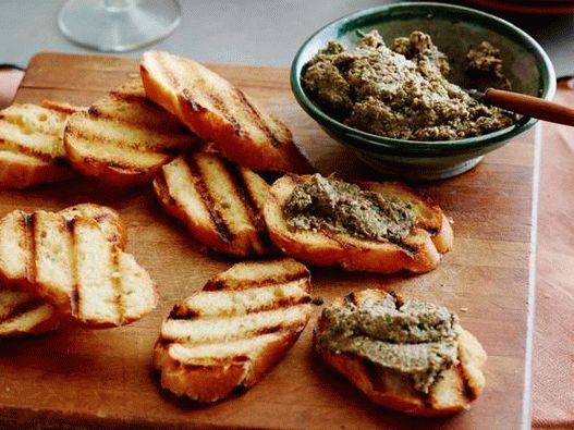 Снимка Crostini с песто от гъби