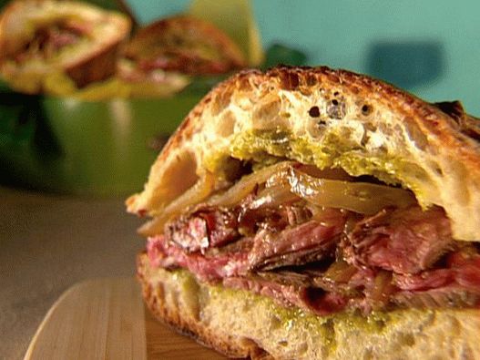Фото кубински сандвич с говеждо месо