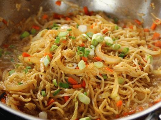Photo Chow Mein Noodles