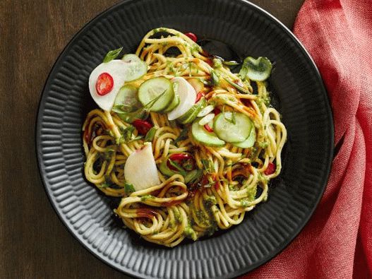 Фото ло-основна юфка с джинджифил и зелен лук