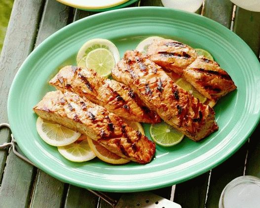 Сьомга на скара в глазурата