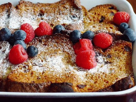 Глютен гювеч със стафиди