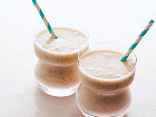 Диетичен бананов смути