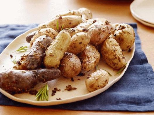 The photo на ястие - картофи с изпечени пръсти