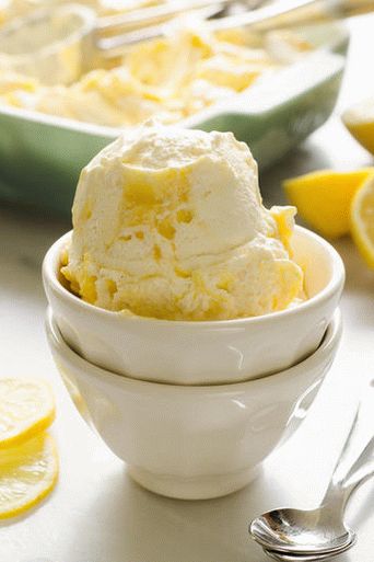 Снимка на сладолед от лимонов кюрд