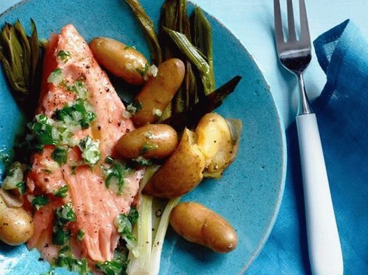 Фото печена сьомга с картофи