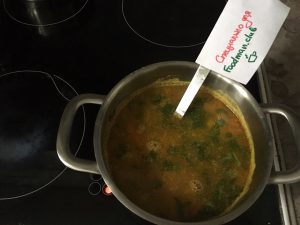 Постна грахова супа