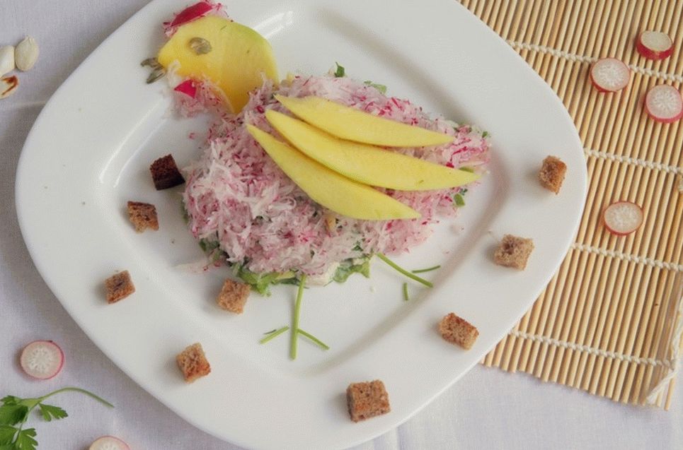 Салата за пиле модница