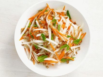 Фото салата от моркови и хикама