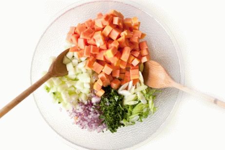 Фото салата от краставици и папая