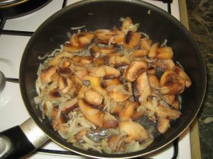 Сос от сметана и гъби