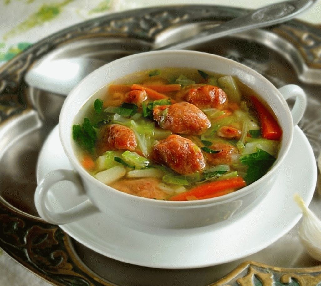 Супа със зеленчуци и кнедли