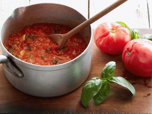 Фото доматен сос от презрели домати