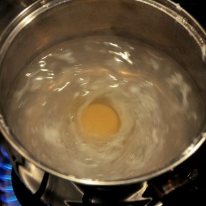 Яйца с брашно