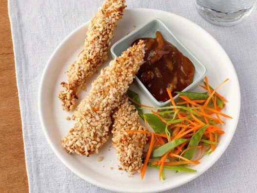 Пилешки пръсти с гарнитура от снежен грах